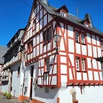 Am Moselstausee