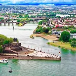 Am Moselstausee * Sankt Aldegund