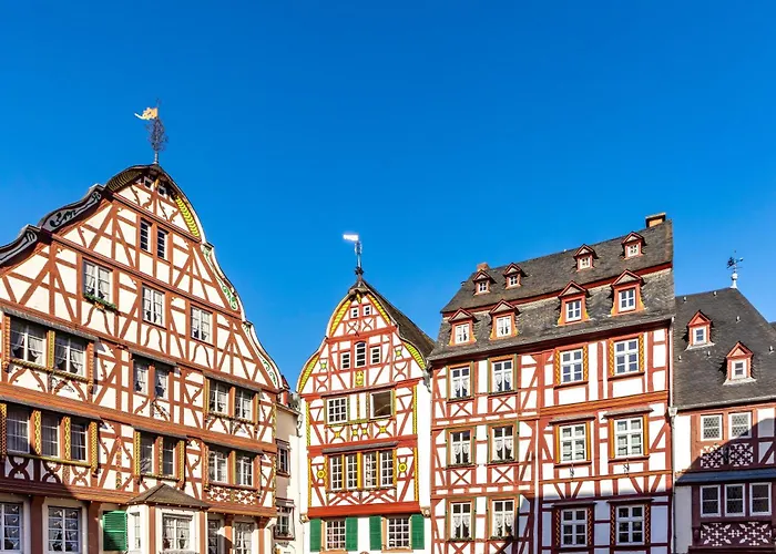 Am Moselstausee Casa de Férias *