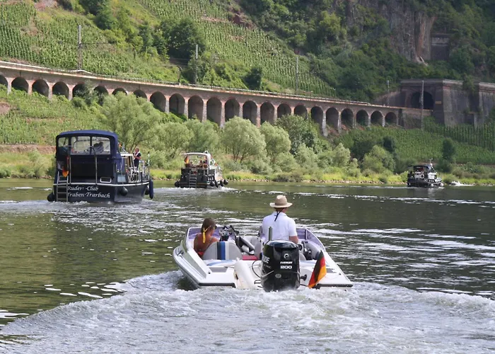 Am Moselstausee Dom wakacyjny Sankt Aldegund